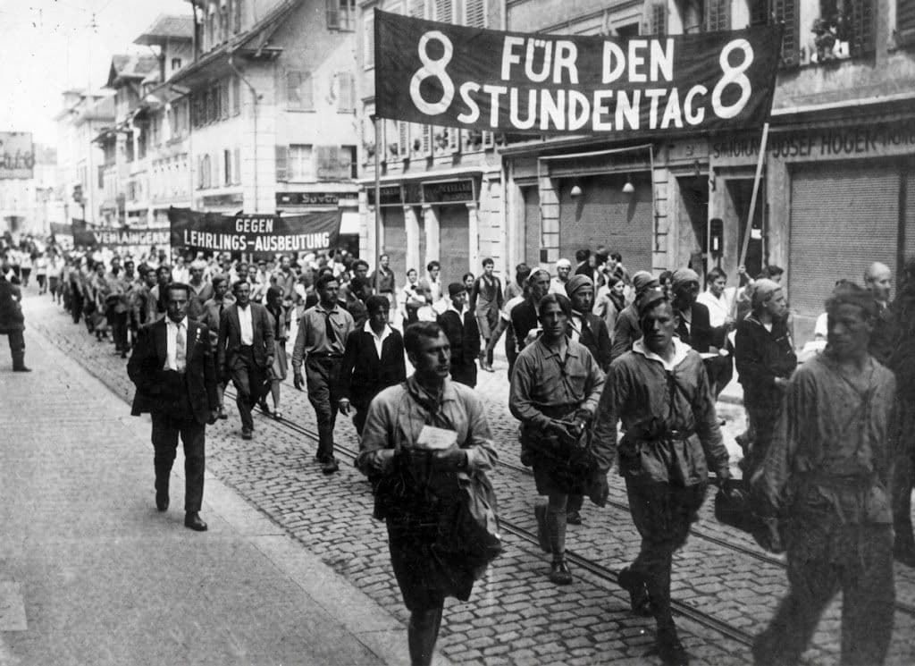 Warum die Union den Tag der Arbeit streichen wollte